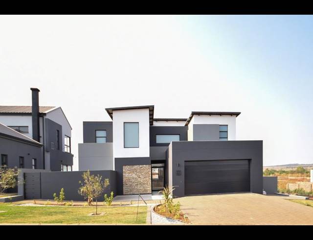 3 BEDROOM HOUSE FOR SALE IN MIDSTREAM ESTATE